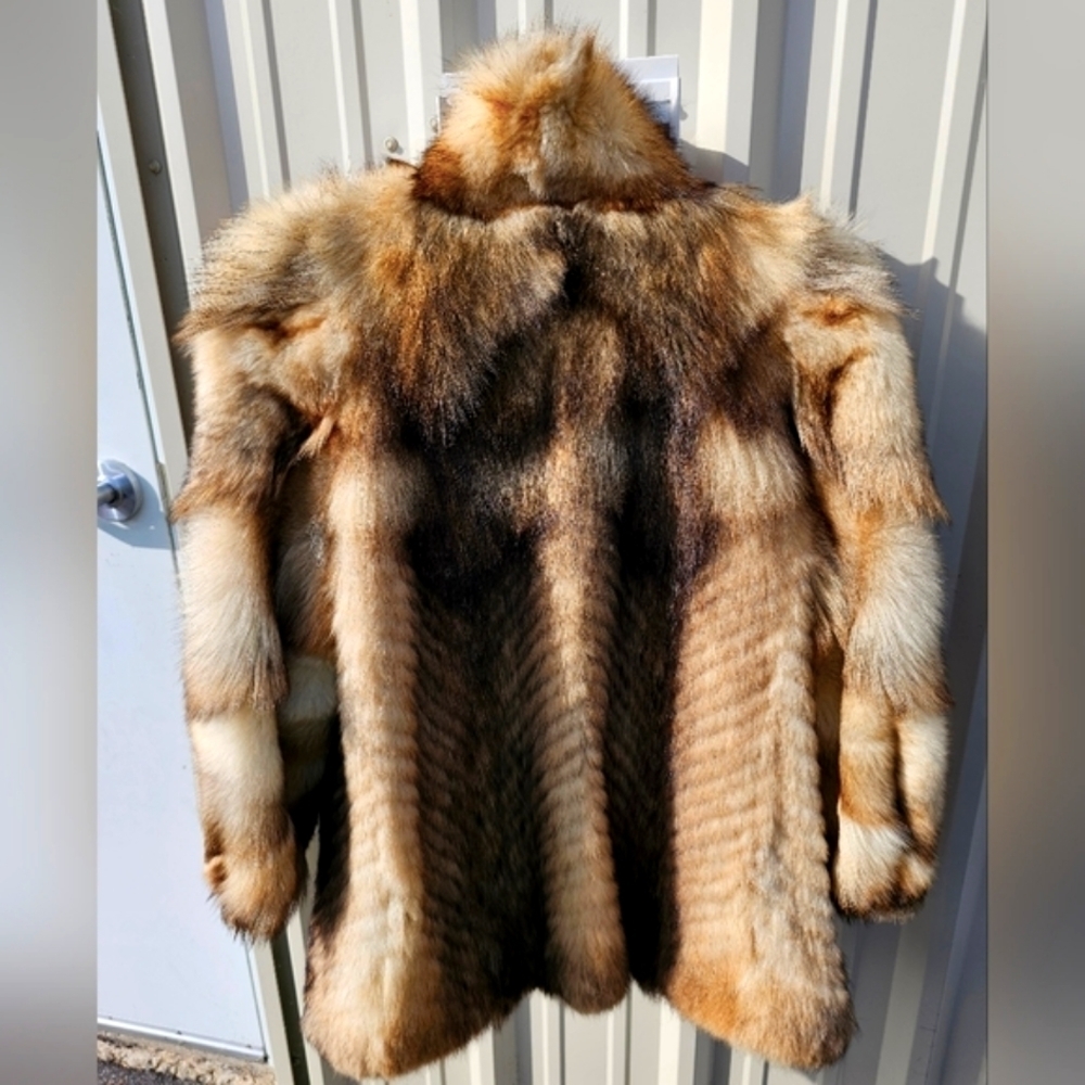 GLAMOROUS GENUINE CANADIAN RED FOX FUR VOLUPTUOUS COAT SIZE MED-LARGE - Picture 7 of 8